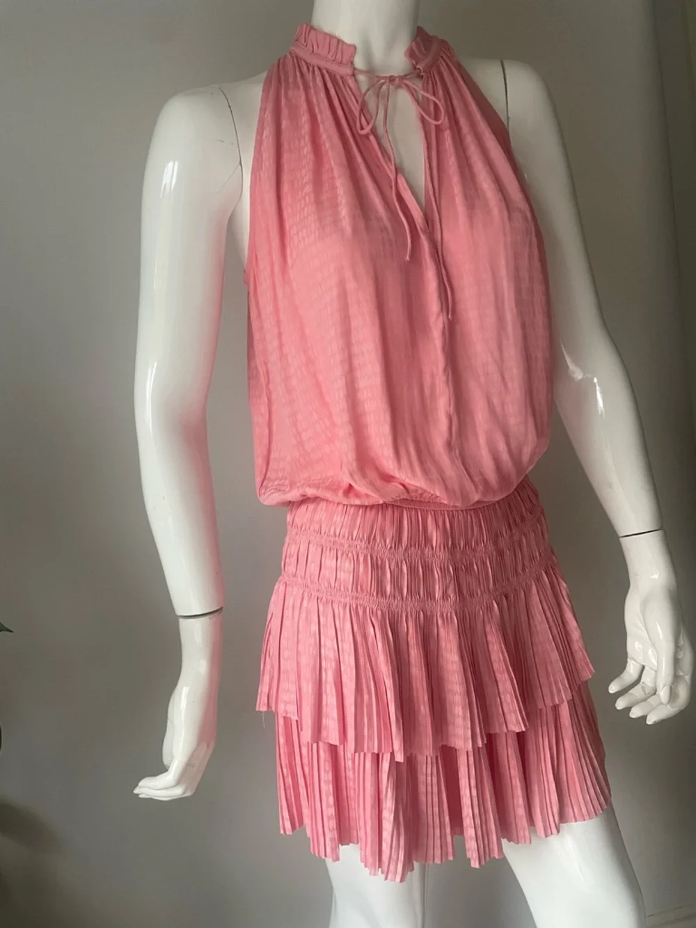 3RD & Fourth Pink Satin Halter Mini Dress Size Medium - Picture 2 of 8